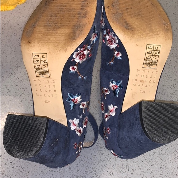 White House Black Market Blue Embroidered Heels - Picture 4 of 4